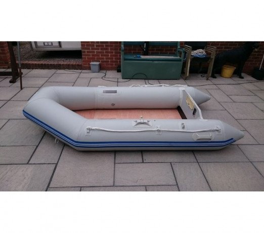 inflatable-dinghy-will-take-outboard-motor-dingy-tender-rib-big-3