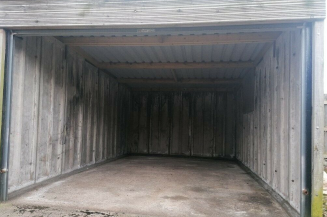 garage-for-rent-just-off-whirchurch-high-street-big-2