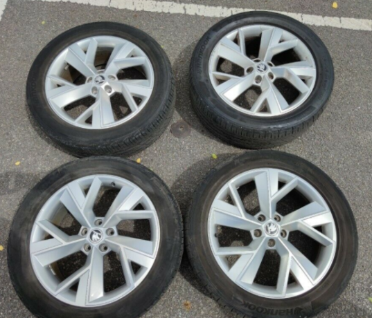 skoda-19-inch-triglav-wheels-with-tyres-big-0