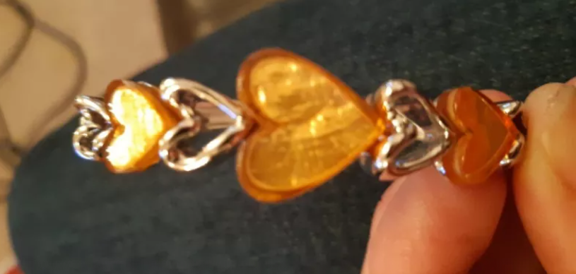 equilibrium-modern-etched-gold-coloured-hearts-bracelet-love-romance-new-big-1