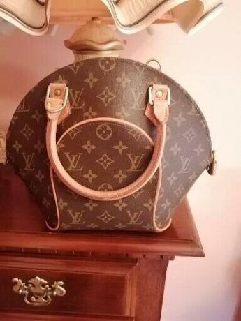 authentic-louis-vuitton-ellipse-bag-and-purse-big-1