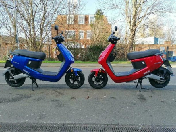 brand-new-niu-mqi-plus-electric-scooter-50cc-equivalent-learner-legal-mqi-big-3