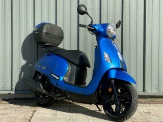 SYM FIDDLE 125cc Modern Retro Classic Scooter Learner Legal includes top box
